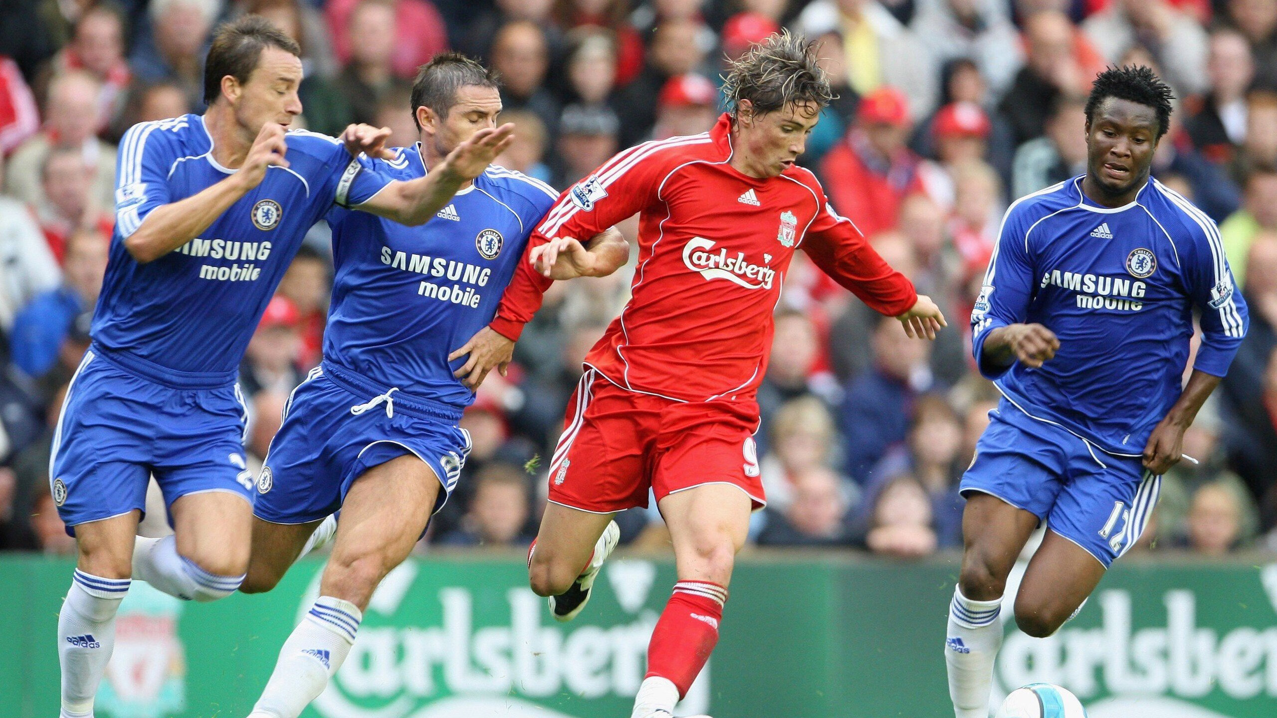 哈兰德迎来二十赛季出色发挥，湖人观众热烈欢呼！热度持续攀升